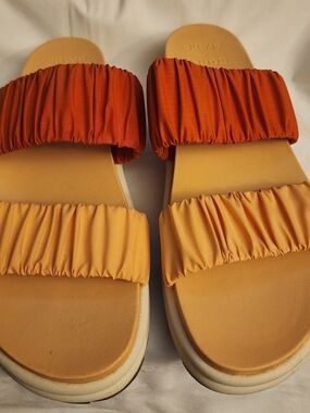 Sorel Women's Two-Band Ruched Slide Sandals in Orange and Light Orange